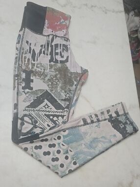 Electric & Rose Mixed-Print High-Waist Leggings in Black, Blue, Pink